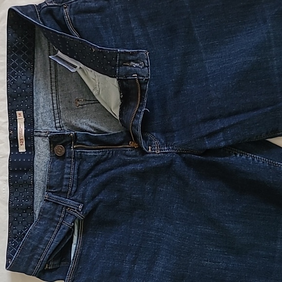 Levi 525 Perfect Waist Straight Fit - Picture 4 of 14